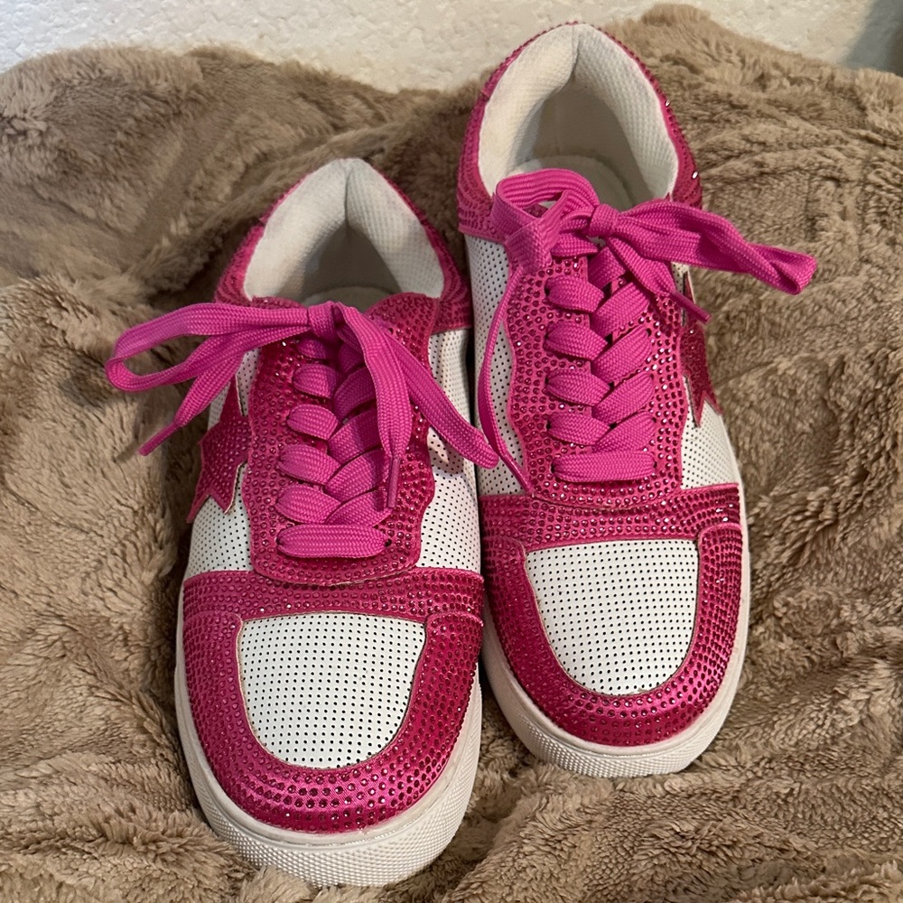 Stylish Pink and White Women's Sneakers